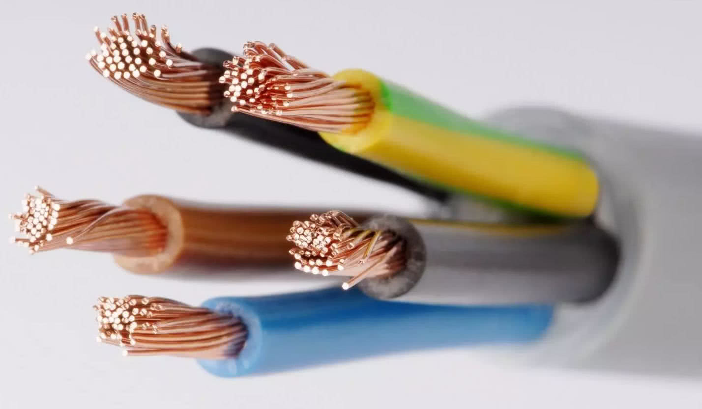 W przewodach wielożyłowych izolacje mają zróżnicowana barwę - odpowiednią do funkcji jako pełnią w instalacji. fot. Elektrotek - hurtownia elektroinstalacyjna W przewodach wielożyłowych izolacje mają zróżnicowana barwę - odpowiednią do funkcji jako pełnią w instalacji. fot. Elektrotek - hurtownia elektroinstalacyjna
