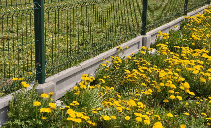 Firma JONIEC zachęca do zapoznania się z instrukcją montażu podmurówek. 